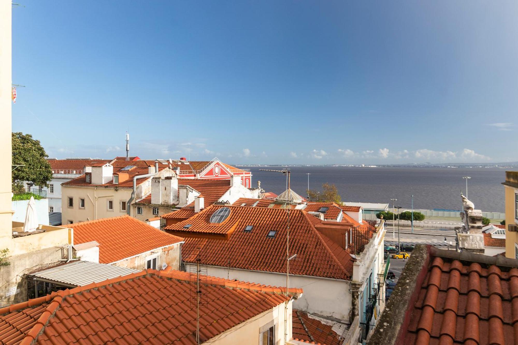 Delightful & Quirky With River Views Lisboa Ngoại thất bức ảnh